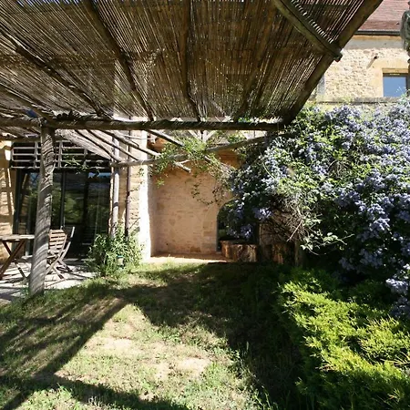 Vendégház Manoir De Costeperier Valojoulx
